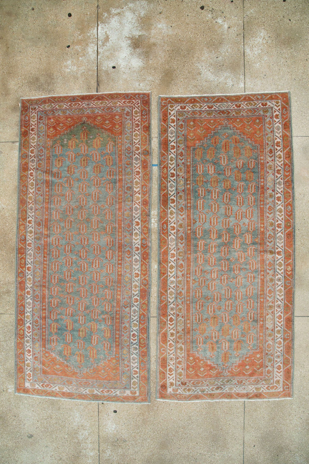Antique Persian Malayer Runner (Pair: 1 of 2), No.27529 - Gsblank