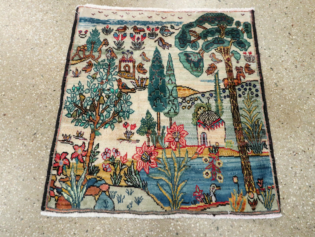 Vintage Persian Tabriz Pictorial Rug, No.27535 - Gsblank