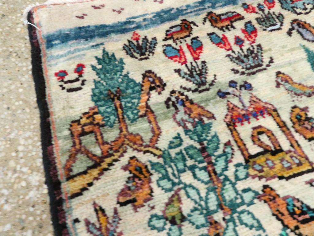 Vintage Persian Tabriz Pictorial Rug, No.27535 - Gsblank