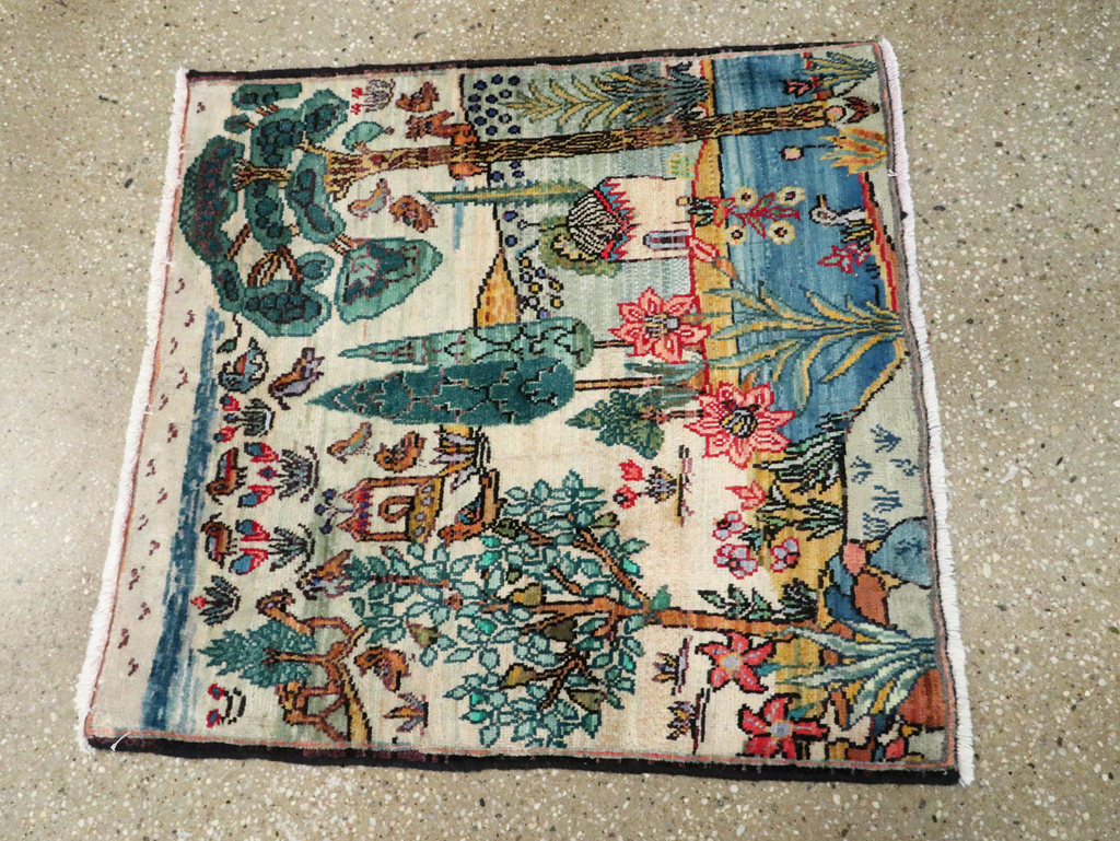 Vintage Persian Tabriz Pictorial Rug, No.27535 - Gsblank