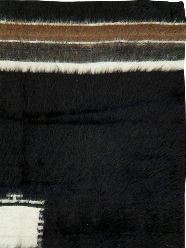 Vintage Turkish Mohair Accent Rug, No.27540 - Gsblank