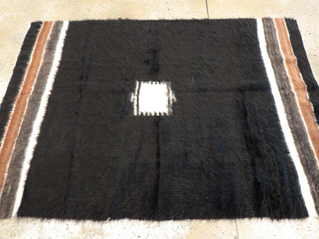Vintage Turkish Mohair Accent Rug, No.27540 - Gsblank