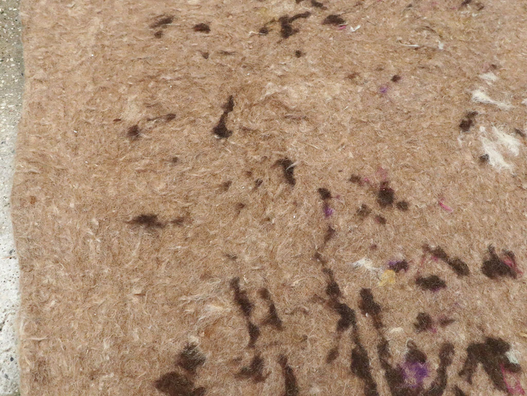 Vintage Persian Namad Felt Accent Rug, No.27545 - Gsblank