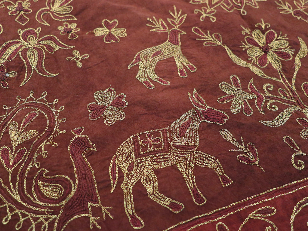 Vintage Persian Embroidered Textile Pictorial Wall Hanging, No.27546 - Gsblank