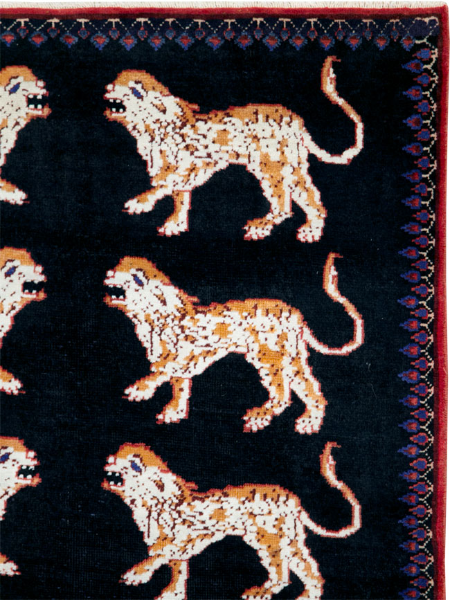 Vintage Persian Pictorial Tabriz Rug, No.27547 - Gsblank