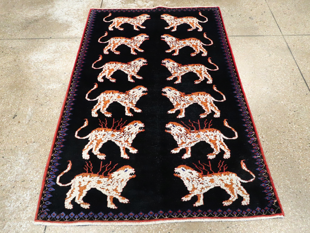 Vintage Persian Pictorial Tabriz Rug, No.27547 - Gsblank