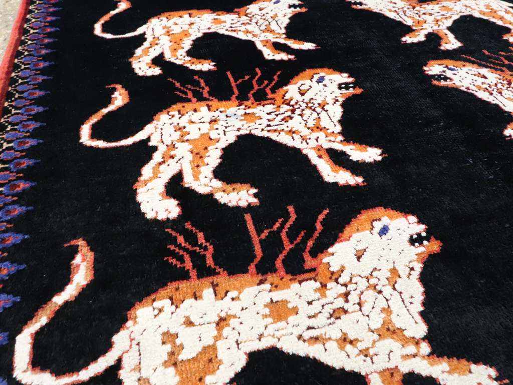 Vintage Persian Pictorial Tabriz Rug, No.27547 - Gsblank