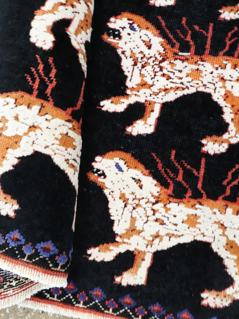 Vintage Persian Pictorial Tabriz Rug, No.27547 - Gsblank