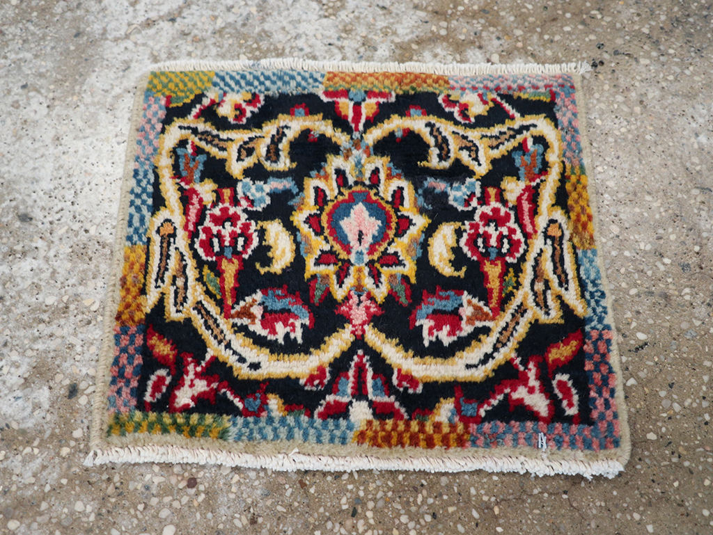 Vintage Persian Tabriz Rug, No.27553 - Gsblank