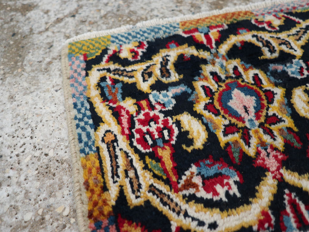 Vintage Persian Tabriz Rug, No.27553 - Gsblank