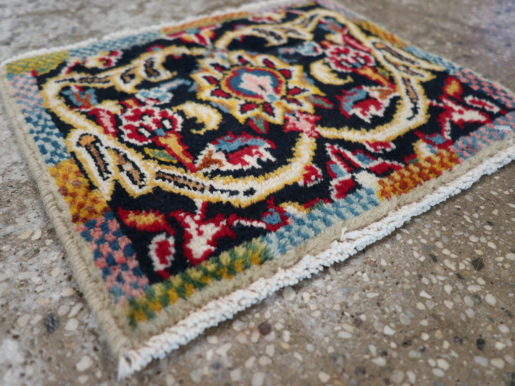 Vintage Persian Tabriz Rug, No.27553 - Gsblank