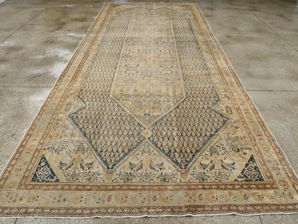 Antique Persian Malayer Long Gallery carpet, No.27566 - Gsblank