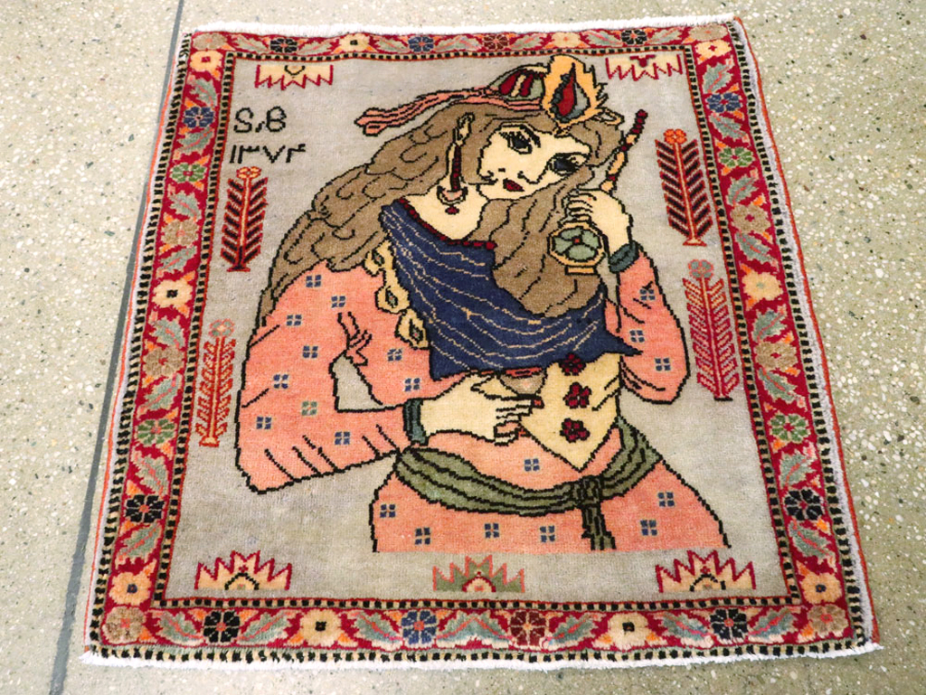 Vintage Persian Pictorial Tabriz Rug, No.27581 - Gsblank