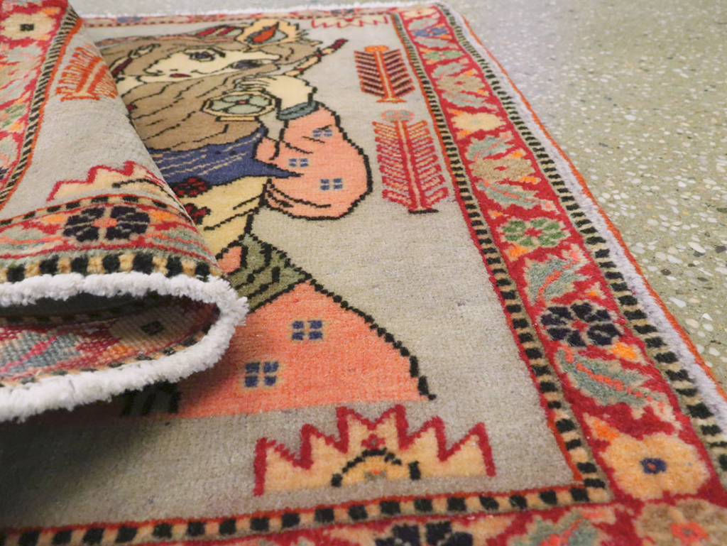 Vintage Persian Pictorial Tabriz Rug, No.27581 - Gsblank