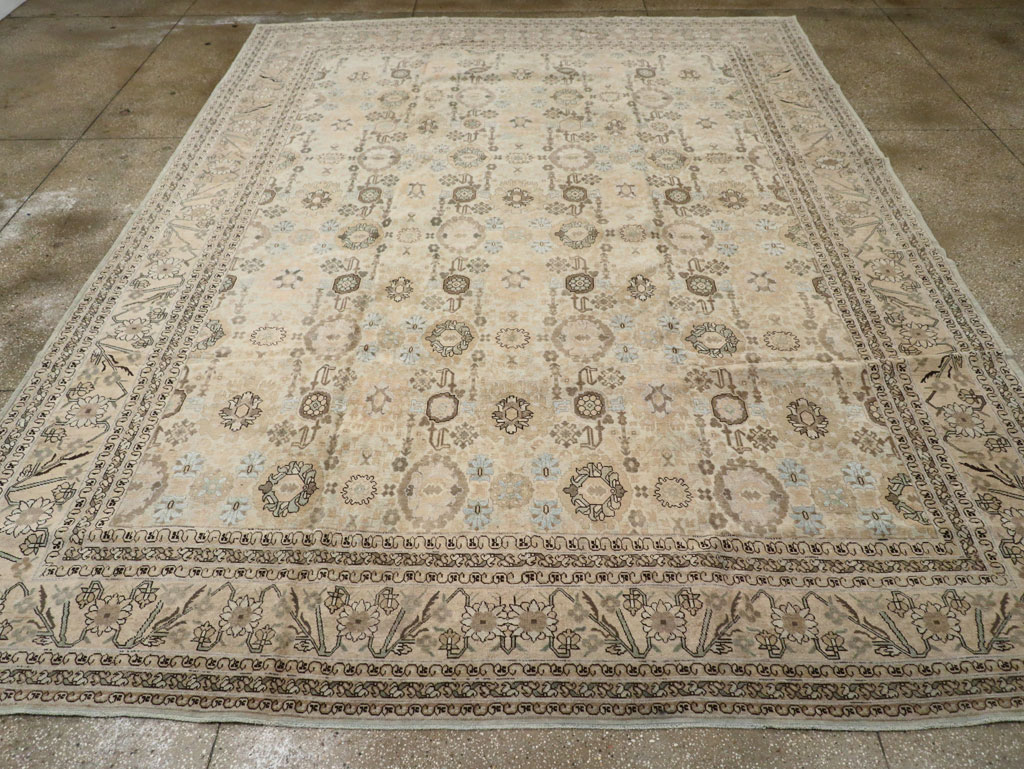 Antique Persian Tabriz Carpet, No.27620 - Gsblank