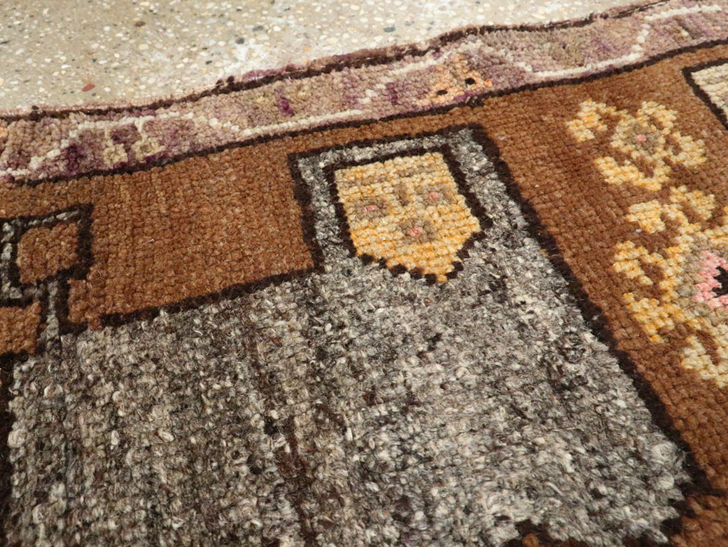 Vintage Anatolian Pictorial Rug, No.27625 - Gsblank