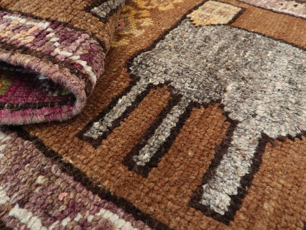 Vintage Anatolian Pictorial Rug, No.27625 - Gsblank