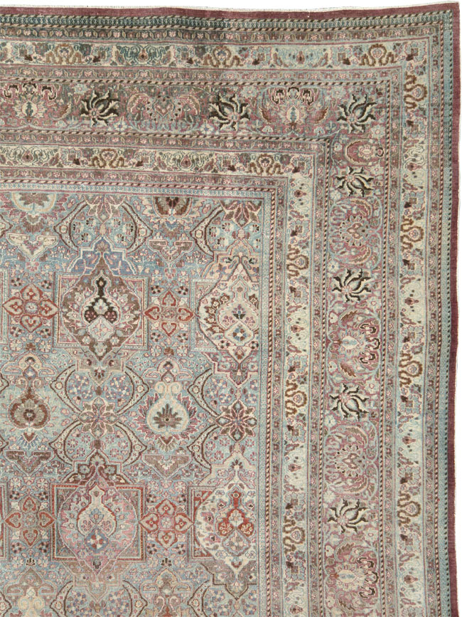 Antique Persian Mashad Carpet, No.27627 - Gsblank