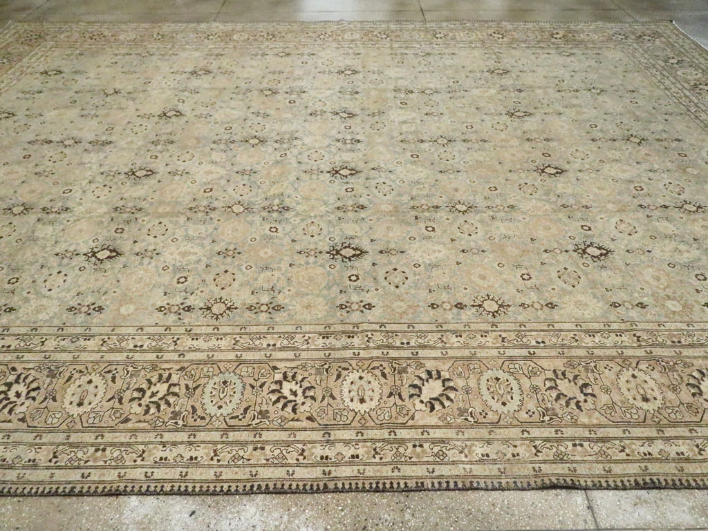 Antique Persian Tabriz Carpet, No.27659 - Gsblank