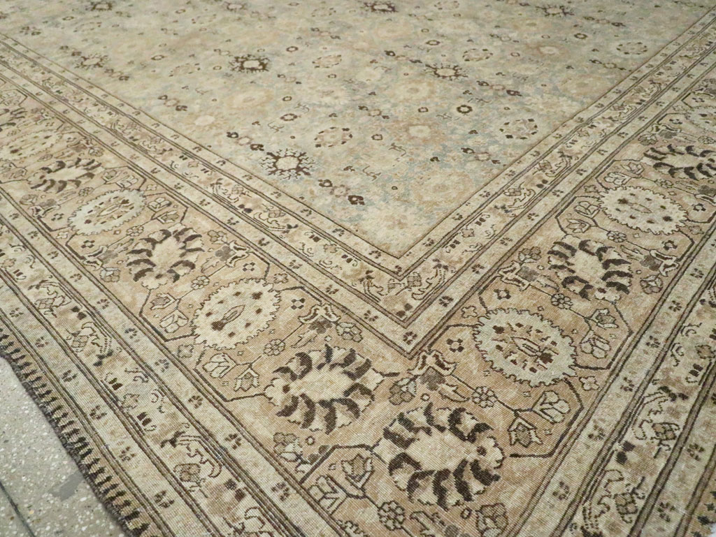 Antique Persian Tabriz Carpet, No.27659 - Gsblank