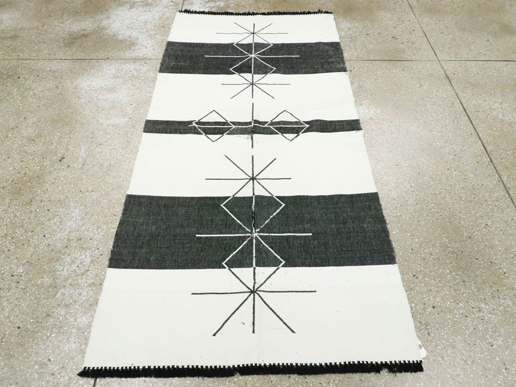 Vintage Ecuadorian Textile Flatweave, No.27672 - Gsblank