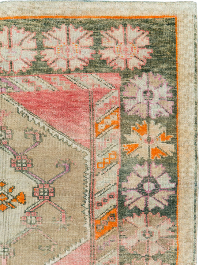Vintage Turkish Anatolian Wide Gallery Runner, No.27682 - Gsblank