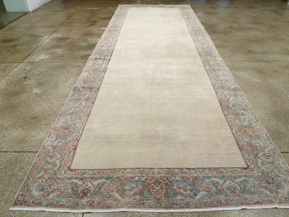 Antique Persian Lavar Kerman Gallery Carpet, No.27684 - Gsblank