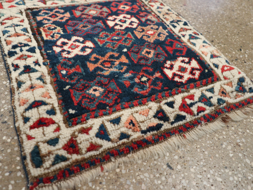 Antique Northwest Persian Bag Face, No.27695 - Gsblank