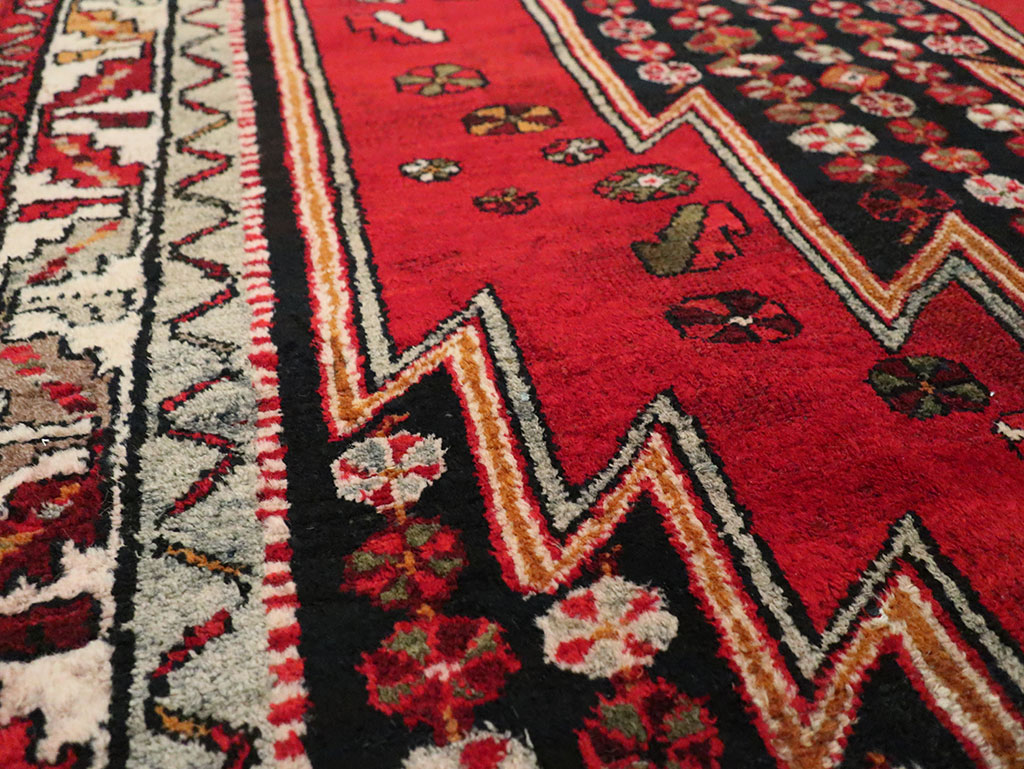 Vintage Persian Mazlagan Accent Rug, No.27710 - Gsblank