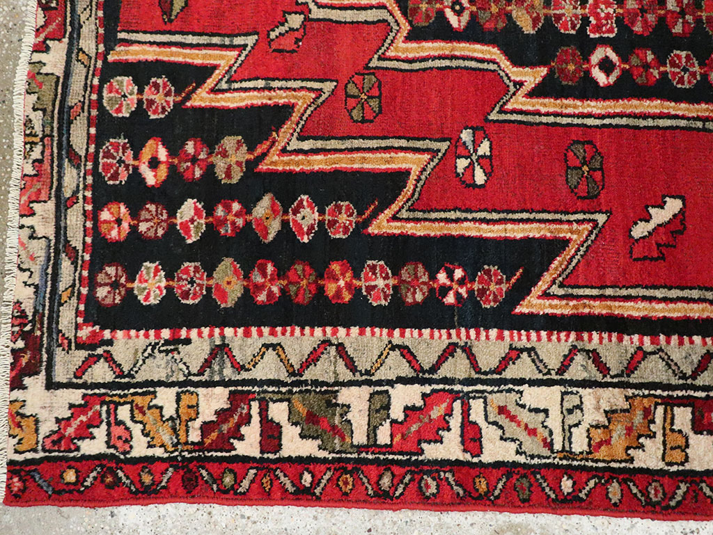 Vintage Persian Mazlagan Accent Rug, No.27710 - Gsblank