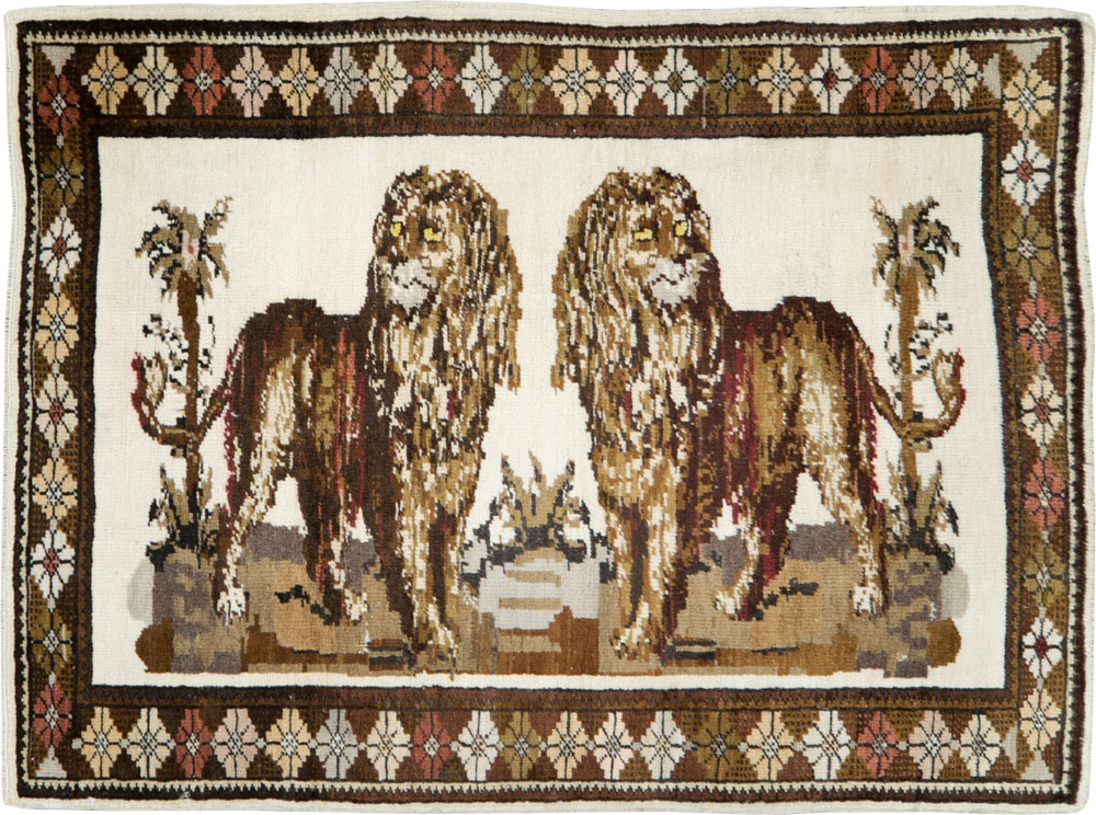 Vintage Anatolian Pictorial Rug, No.27749 - Gsblank