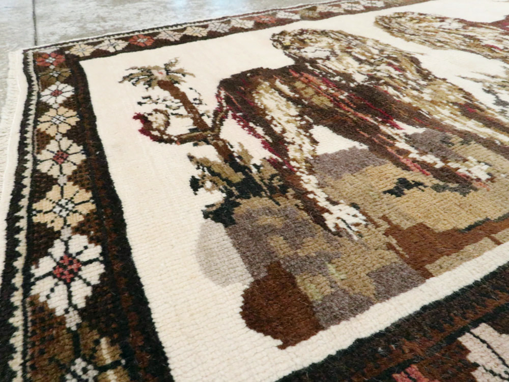 Vintage Anatolian Pictorial Rug, No.27749 - Gsblank