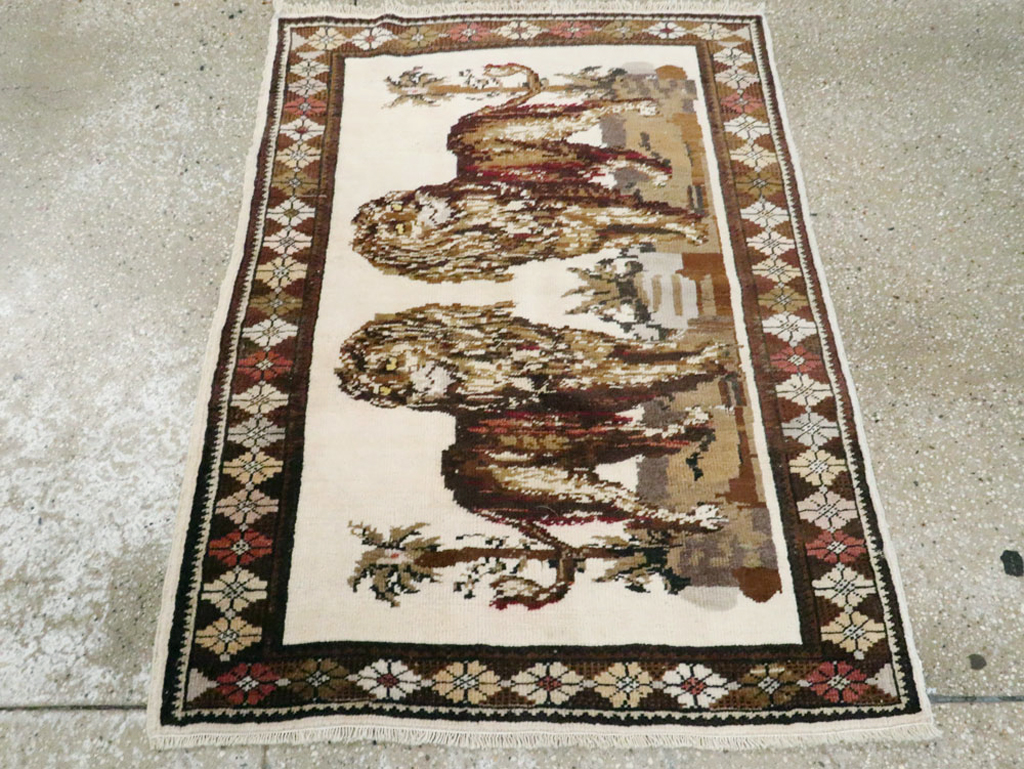 Vintage Anatolian Pictorial Rug, No.27749 - Gsblank