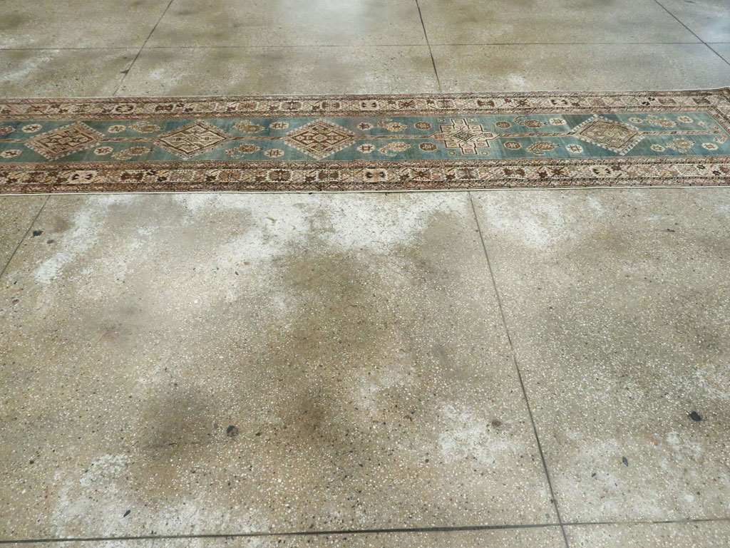 Vintage Persian Serapi Rug, No.27773 - Gsblank