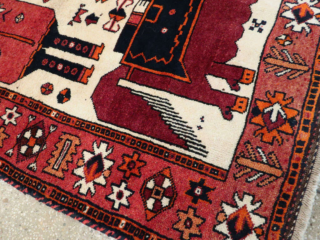Vintage Pictorial Bakhtiari Rug, No.27784 - Gsblank