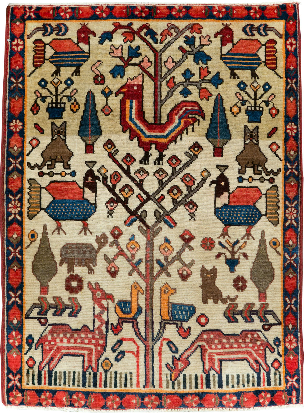Vintage Persian Tabriz Pictorial Rug, No.27788 - Gsblank