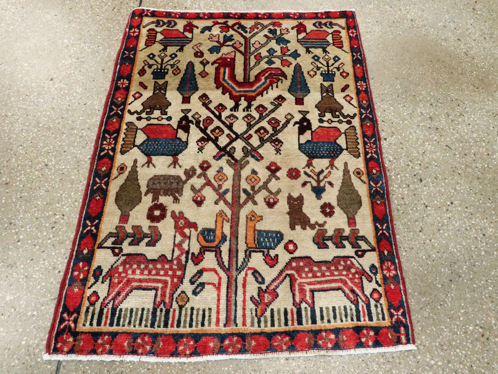 Vintage Persian Tabriz Pictorial Rug, No.27788 - Gsblank