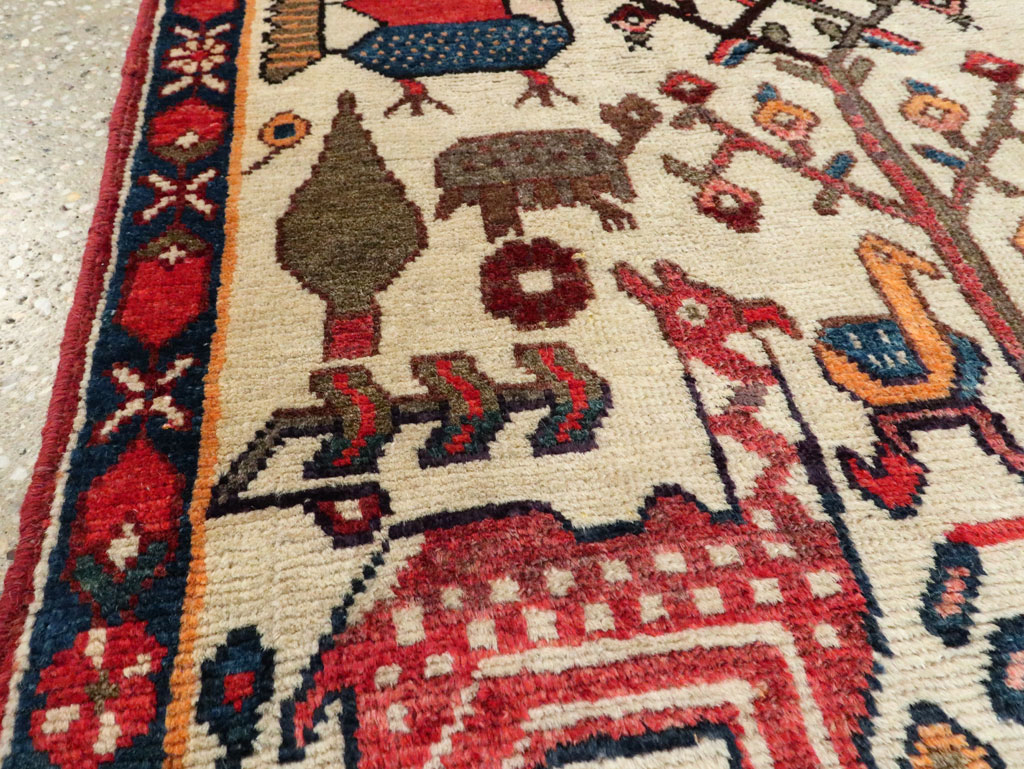 Vintage Persian Tabriz Pictorial Rug, No.27788 - Gsblank