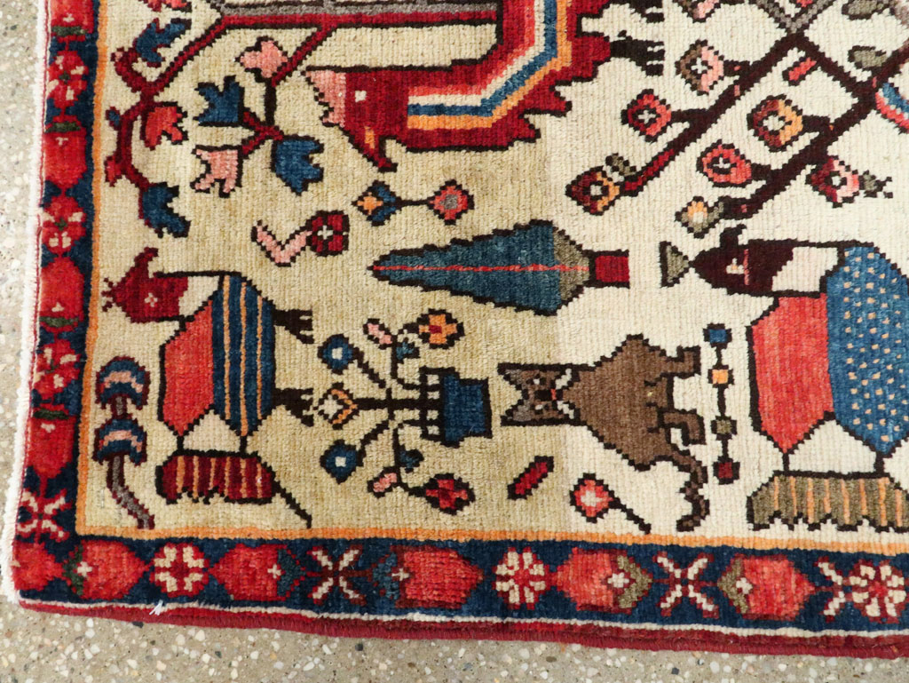 Vintage Persian Tabriz Pictorial Rug, No.27788 - Gsblank