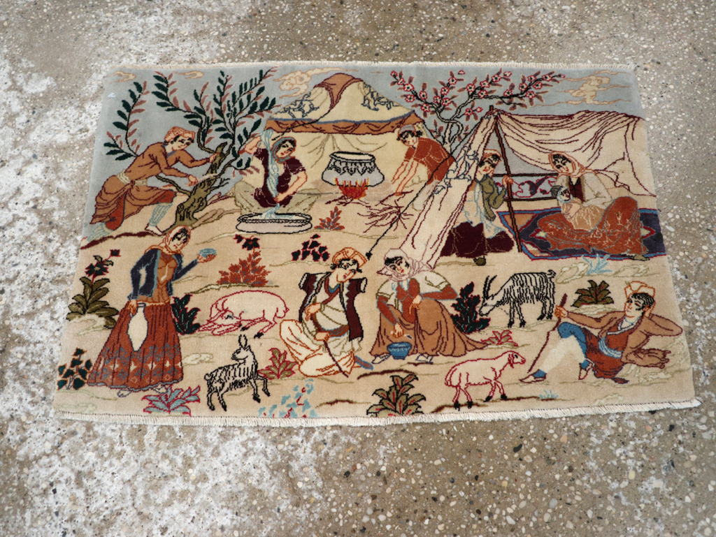 Vintage Persian Tabriz Pictorial Rug, No.27791 - Gsblank