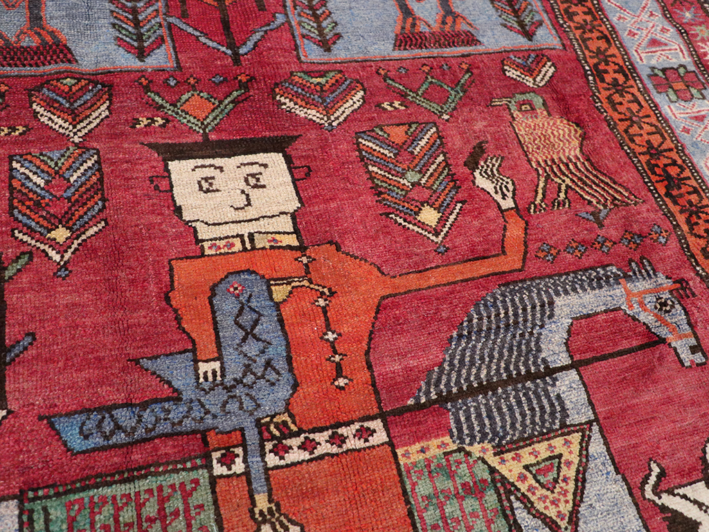 Vintage Caucasian Karabagh Pictorial Accent Rug, No.27793 - Gsblank