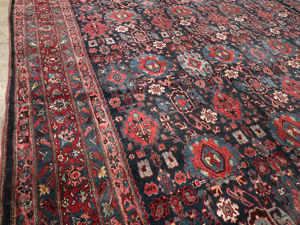 Antique Persian Bidjar Carpet, No.27828 - Gsblank