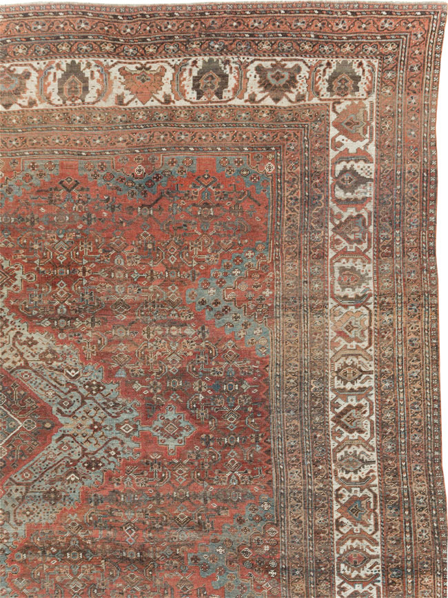 Antique Persian Shiraz Carpet, No.27830 - Gsblank