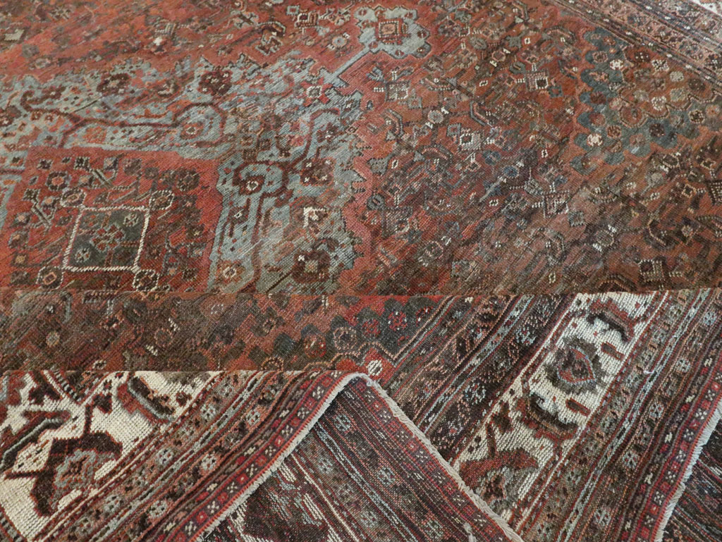 Antique Persian Shiraz Carpet, No.27830 - Gsblank