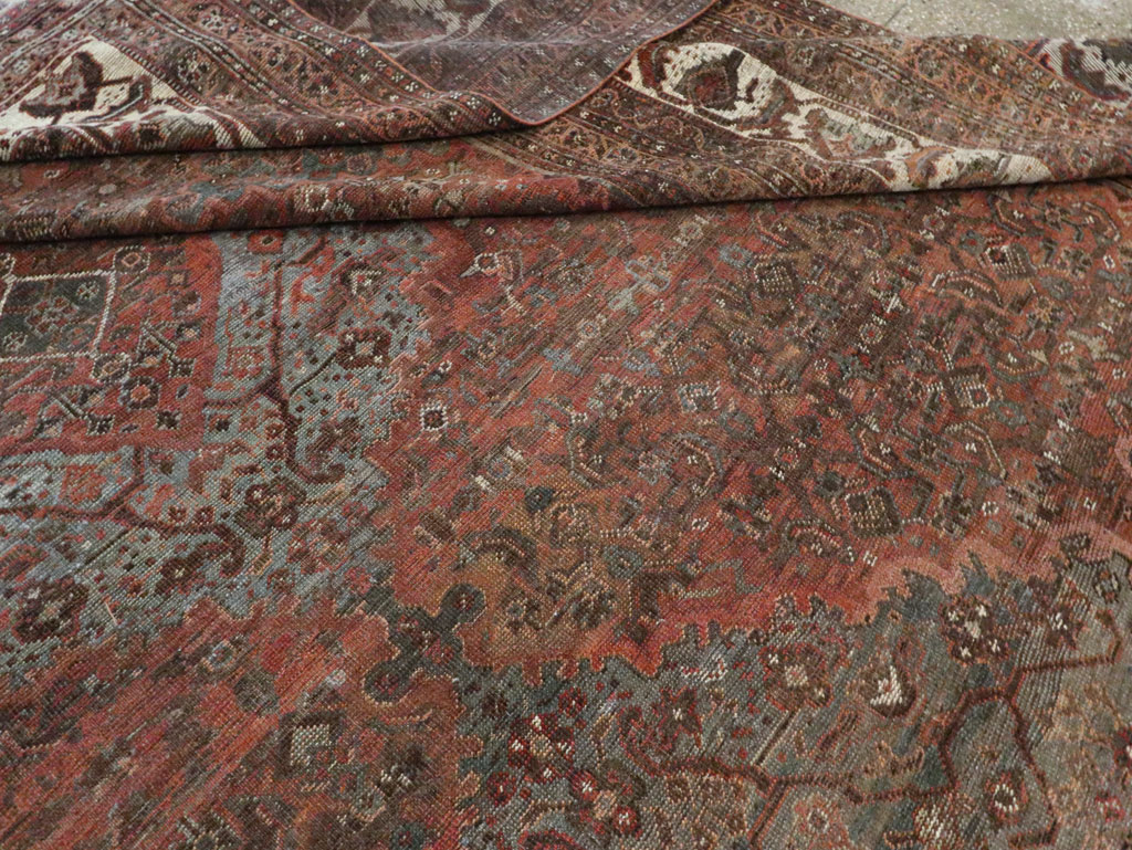 Antique Persian Shiraz Carpet, No.27830 - Gsblank