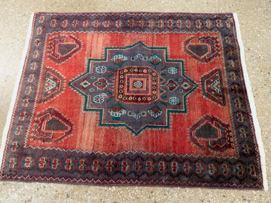 Vintage Persian Hamadan Rug, No.27855 - Gsblank