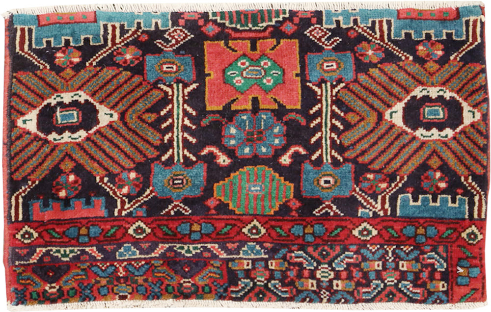 Vintage Persian Bidjar Sampler Throw Rug, No.27861 - Gsblank