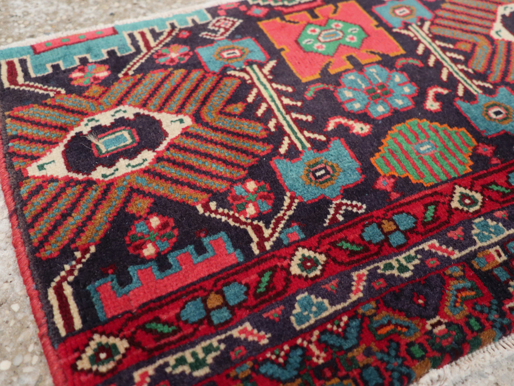 Vintage Persian Bidjar Sampler Throw Rug, No.27861 - Gsblank