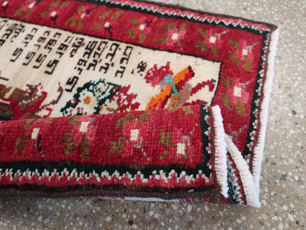 Vintage Persian Hamadan Pictorial Rug, No.27863 - Gsblank