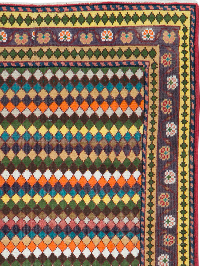 Vintage Persian Mahal Small Runner, No.27870 - Gsblank